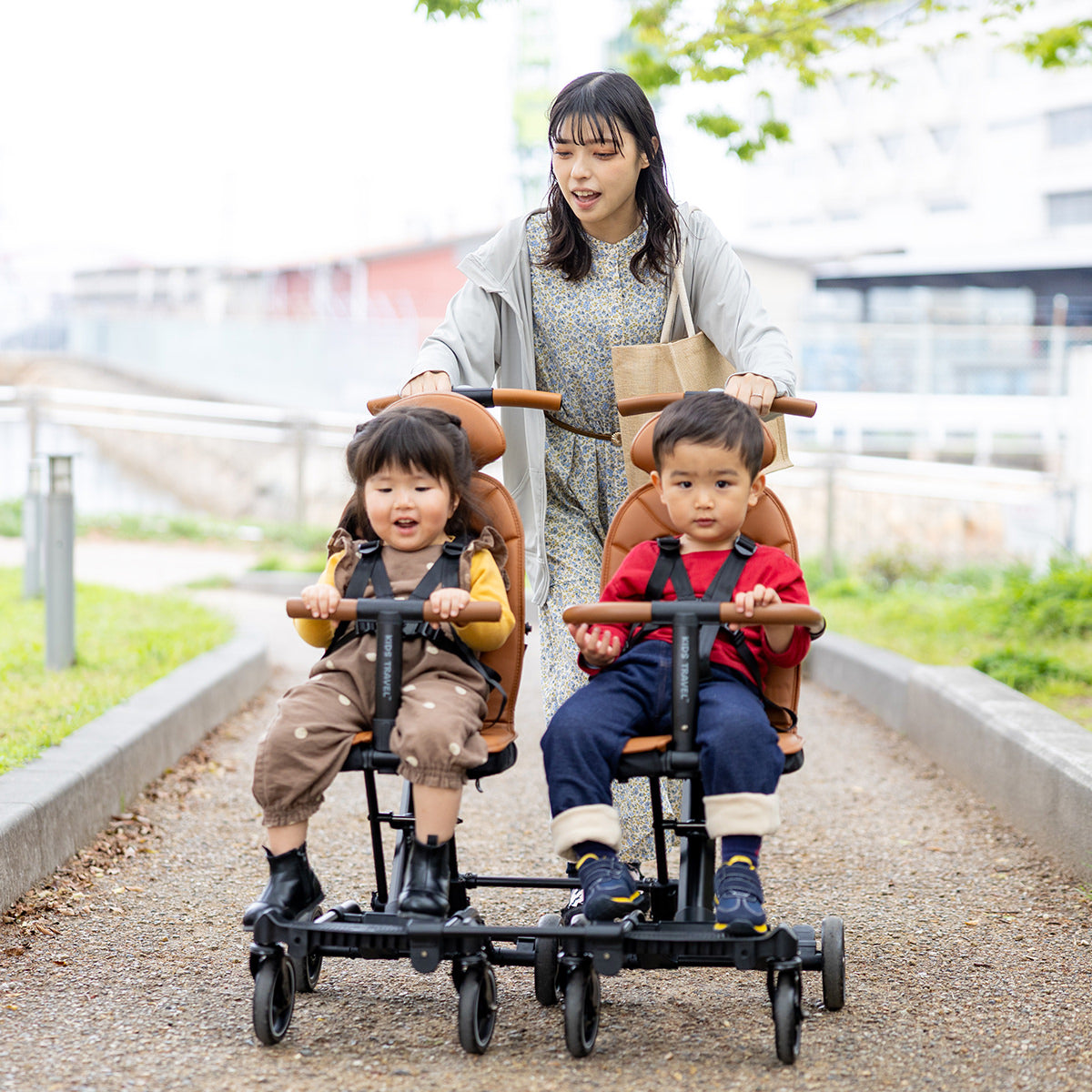 キッズトラベル　ベビーカー キッズトラベルベビーカー ダブル｜兄弟や双子のおでかけに
